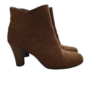 A2 by Aerosoles Women's Size 7 Tan Best Role Faux Suede Zip Up Heeled Booties